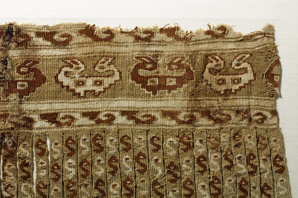 Pre-Columbian Chimu / Inca Textile Panel w/ Fringe - Image 3 of 6