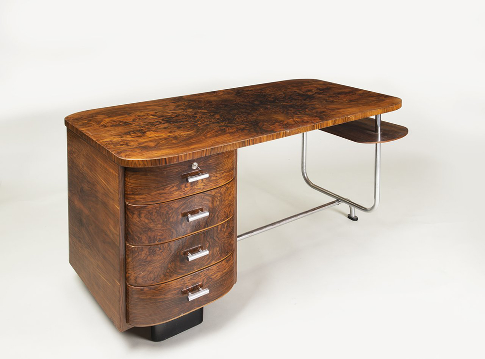 JINDRICH HALABALA (1903–1978): DESK H 180 / 1930s, Moravia, Brno This original model of a desk,