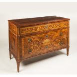 A NEOCLASSICAL CHEST OF DRAWERS