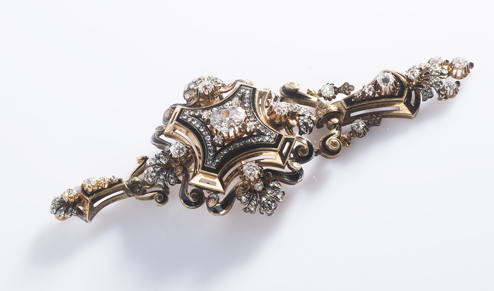BROOCH WITH PENDANTS AND DIAMONDS - Image 2 of 2
