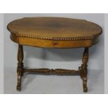 A 19TH CENTURY OVAL ROSEWOOD OCCASSIONAL TABLE, the serpentine top with a gadrooned edge above a