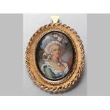 AN 18ct YELLOW GOLD PICTURE BROOCH/PENDANT, oval miniature portrait of a classical lady in an oval