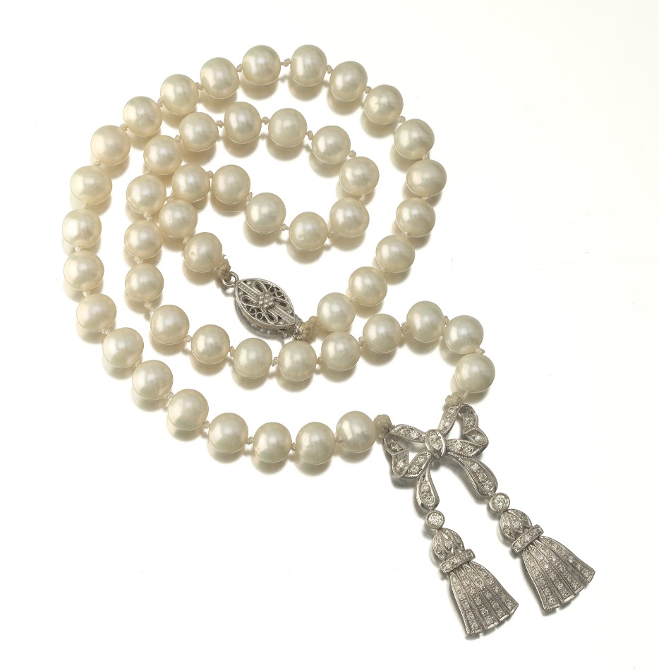 Ladies' Pearl and Diamond Bow Necklace - Image 3 of 5