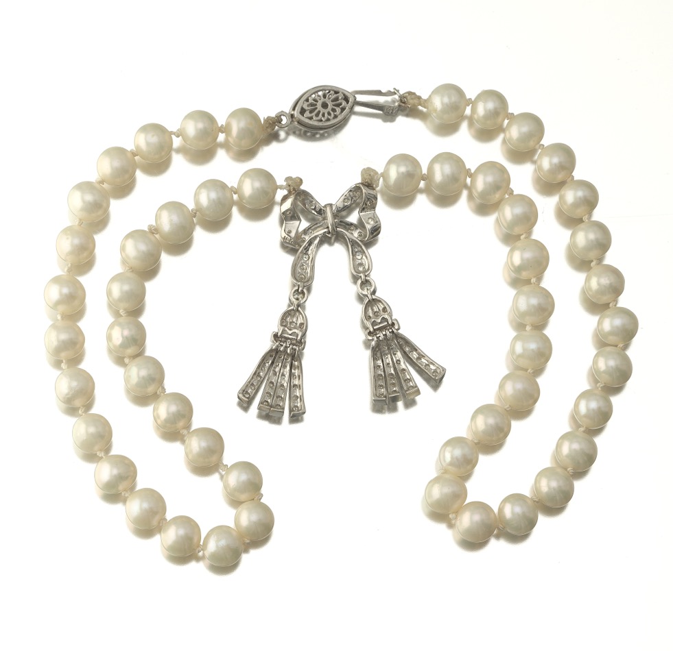 Ladies' Pearl and Diamond Bow Necklace - Image 5 of 5