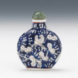 Chinese Porcelain Enameled Snuff Bottle with Aventurine Stopper