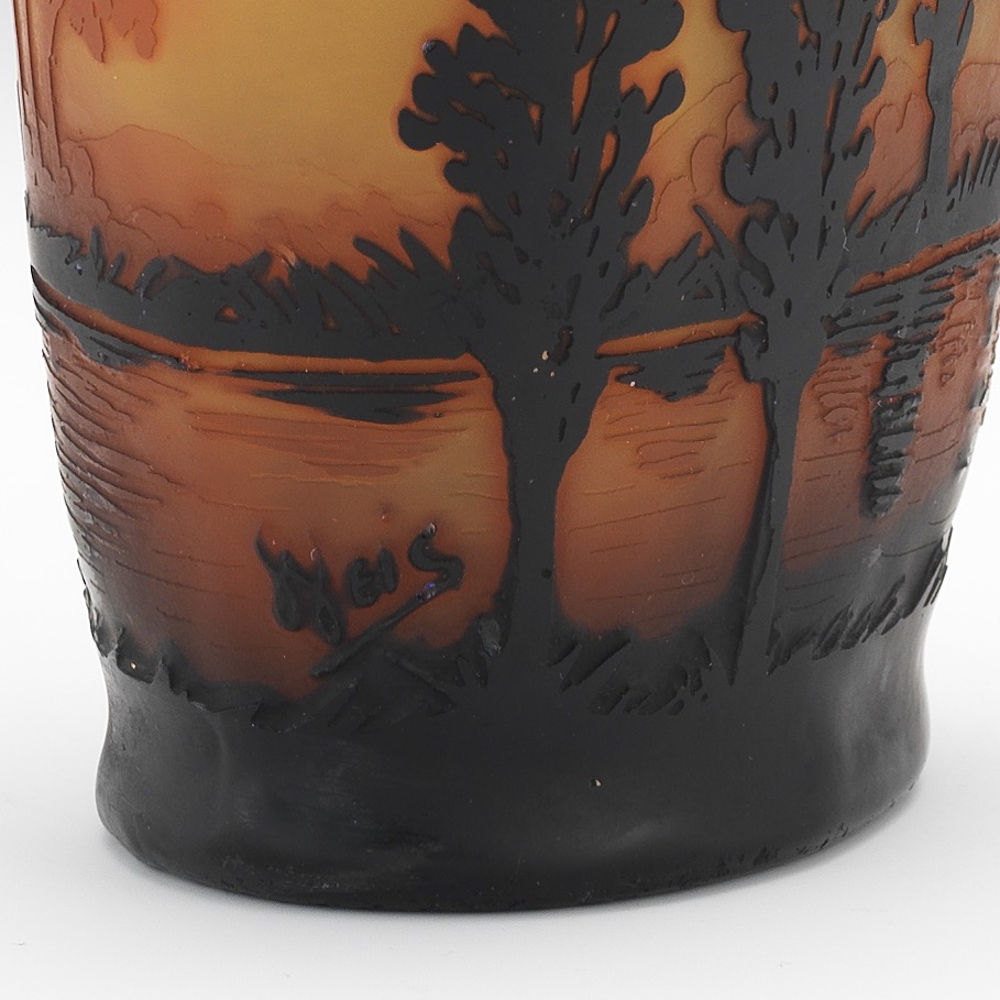 Weis Cameo Cut Glass Vase - Image 7 of 10