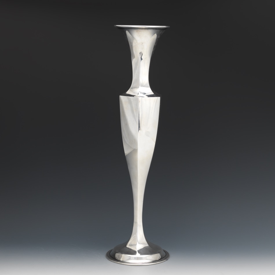 Mauser Manufacturing Co. Art Deco Vase - Image 4 of 7