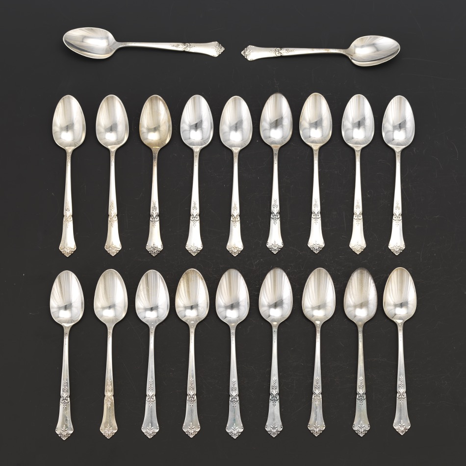 State House Sterling Silver Tableware Service for Twelve, "Stately" Pattern, ca. Middle 20th Century - Image 7 of 9