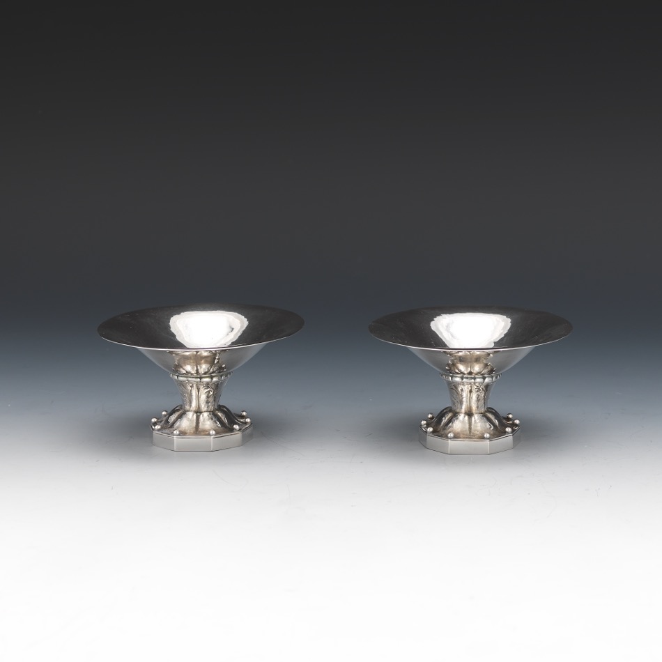 Rare Georg Jensen Sterling Silver Pair of Hand Hammered Nut Dishes/Footed Bowls - Image 3 of 7