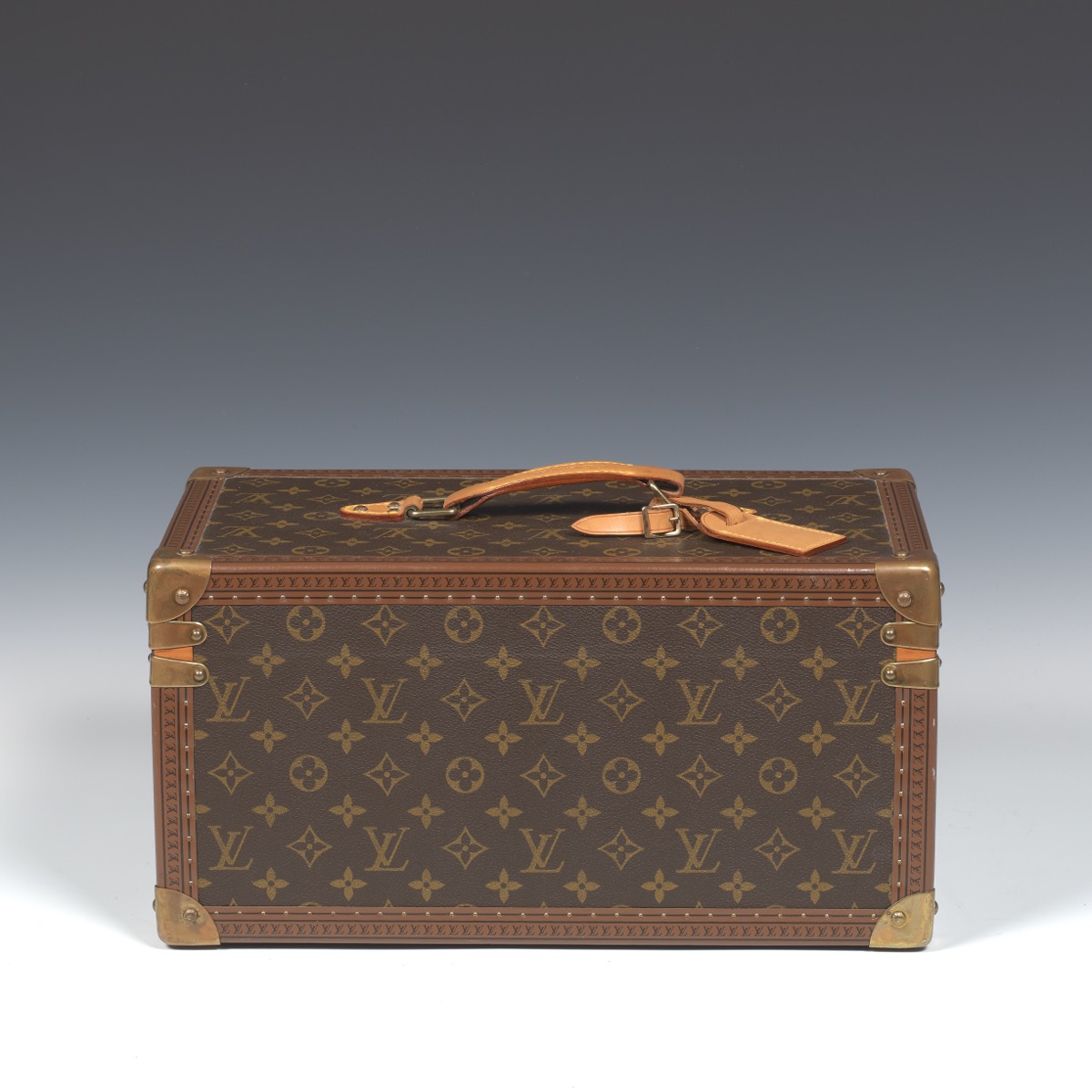 Louis Vuitton Travel Case With Mirror - Image 4 of 9