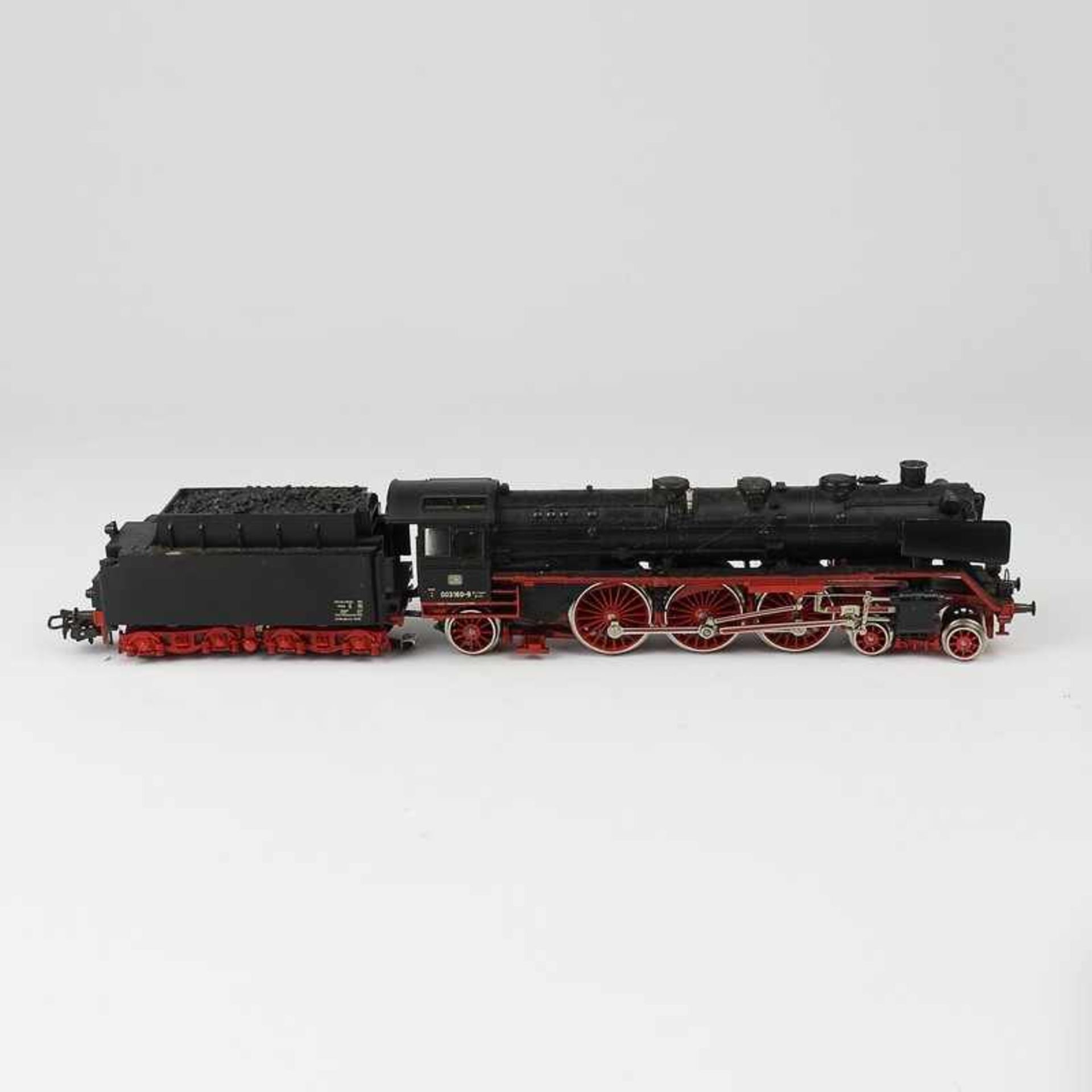 Märklin - Eisenbahn Schlepptender-Lok, 0030160-9, H0, schwarz, 4-achsiger Tender, Gleichstrom,