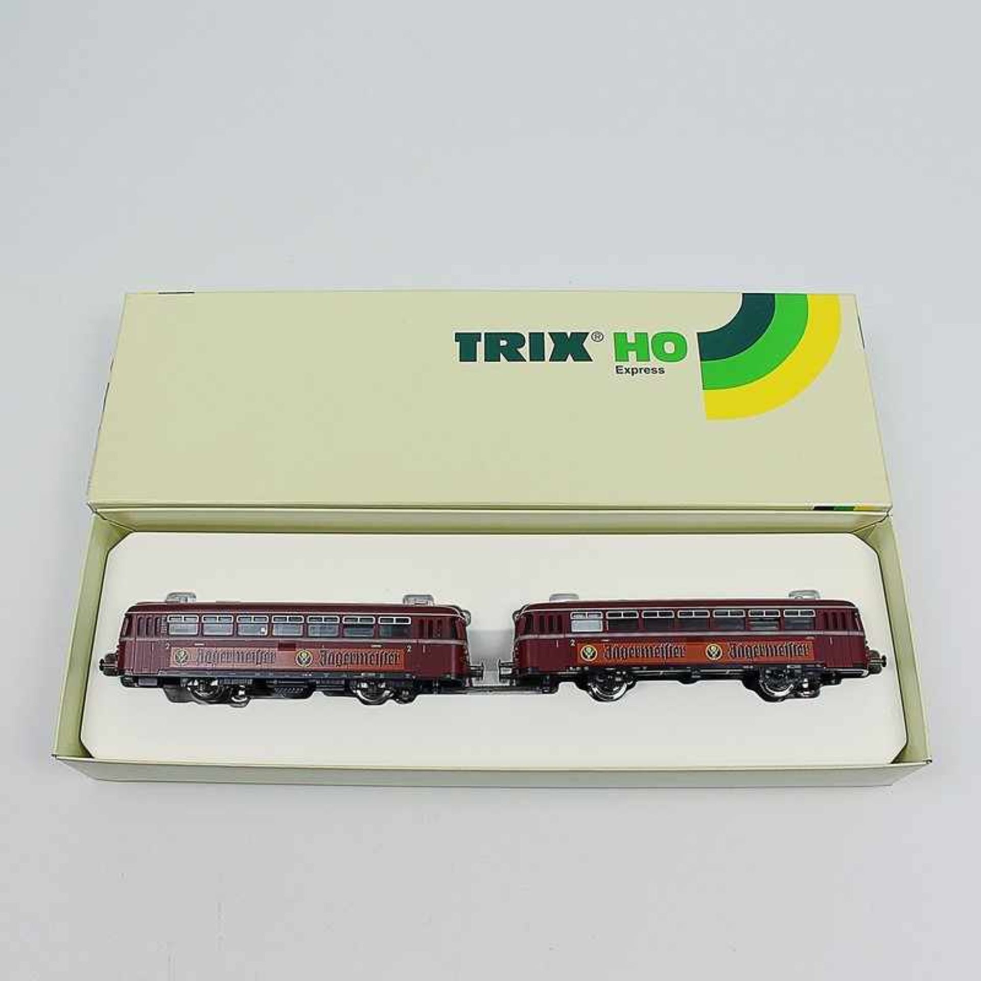 Trix - Eisenbahn Dieseltriebwagen 32268, Set, H0, VT 798 + VS 998, rot, Werbeaufschrift "