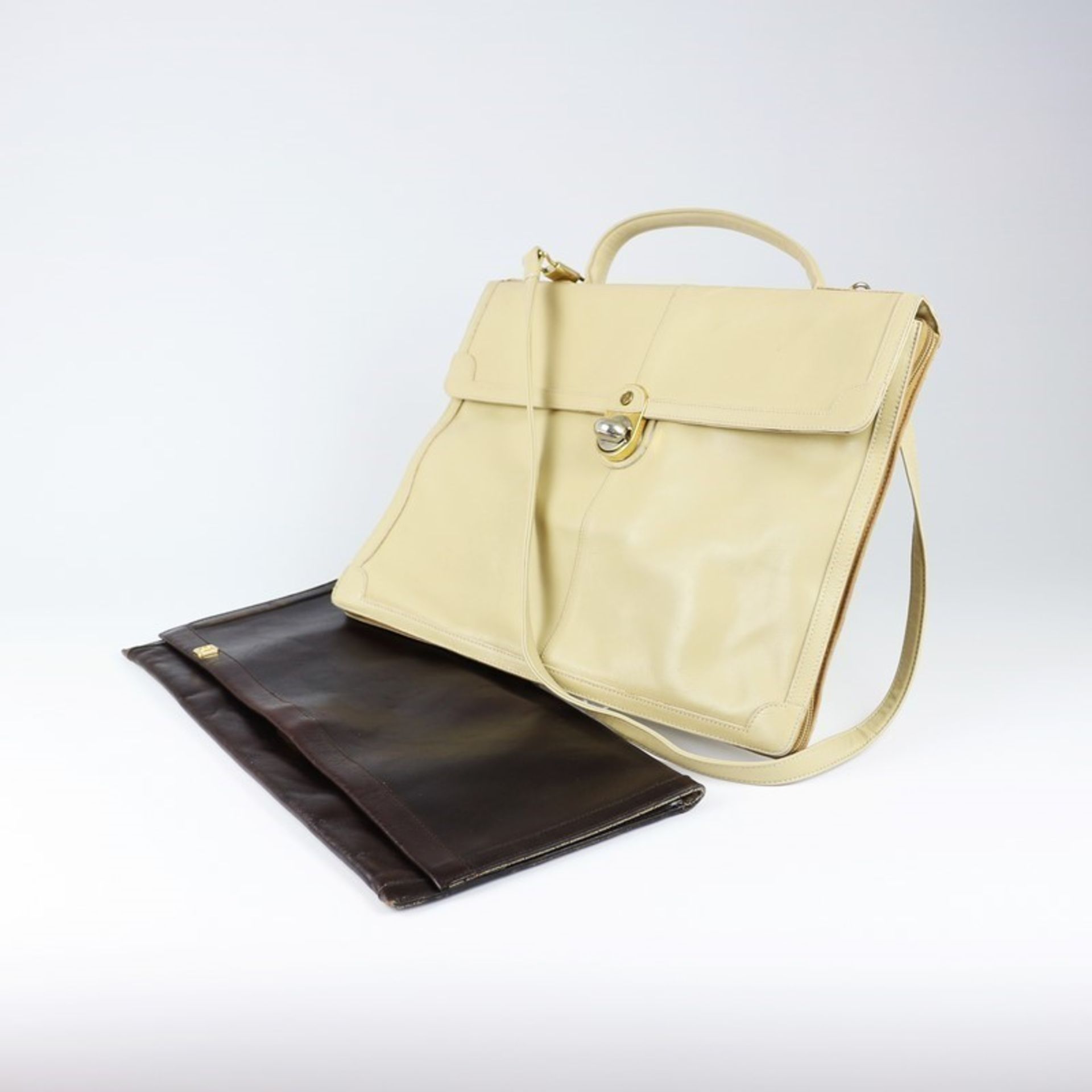 Goldpfeil - Zwei Handtaschen 1x große Clutch, dunkelbraunes Leder, 1x kleine Aktenhandtasche, beiges
