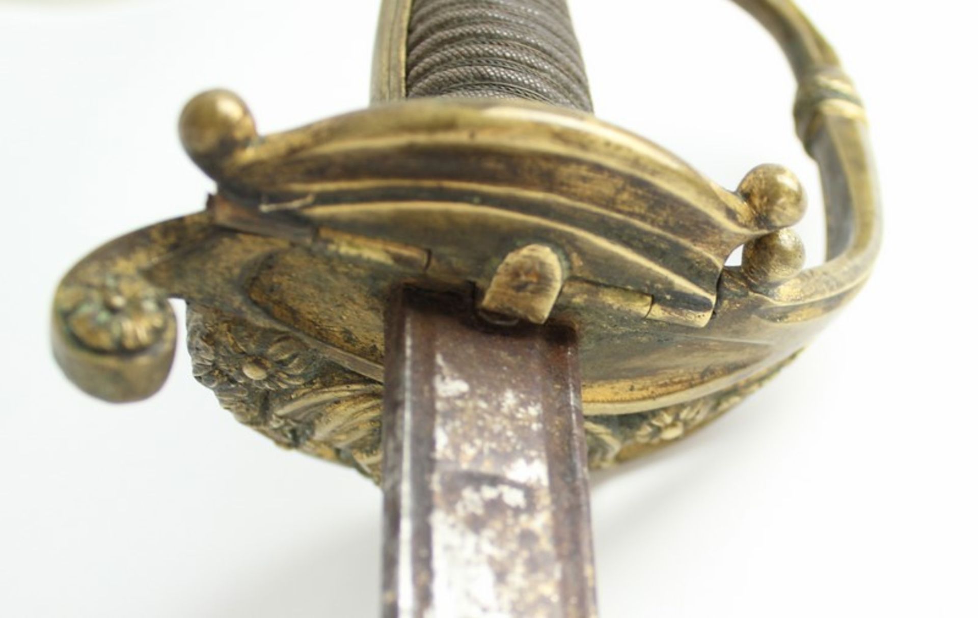 Säbel - Spanien 19.Jh., leicht gebogene einschneidige Klinge, Bronzegefäß, seitlich klappbar, m. - Bild 3 aus 3