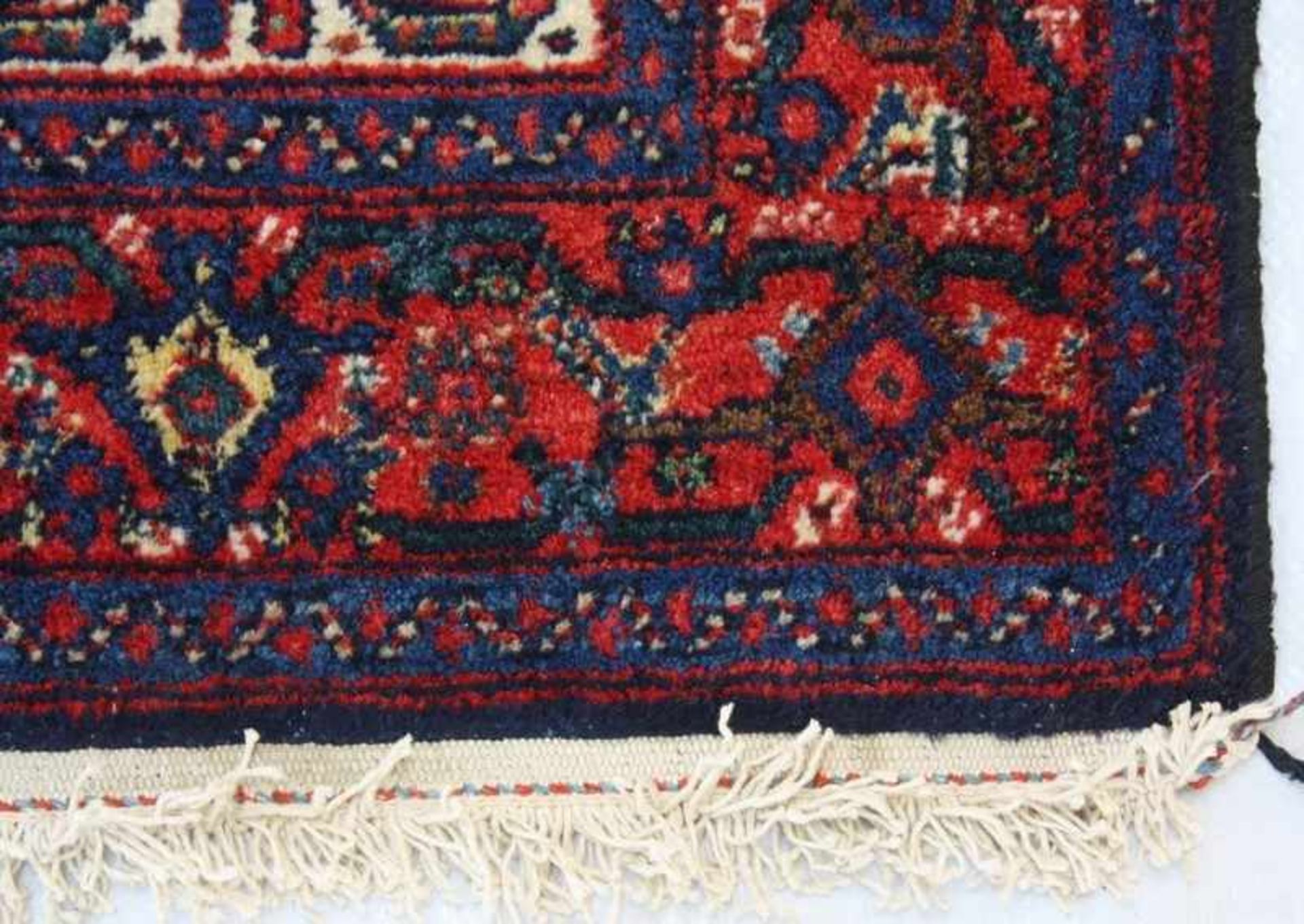 Orientbrücke Iran, Baumwolle/Wolle, handgeknüpft, helles Feld mit Botehs im Rapport, rote - Bild 3 aus 4