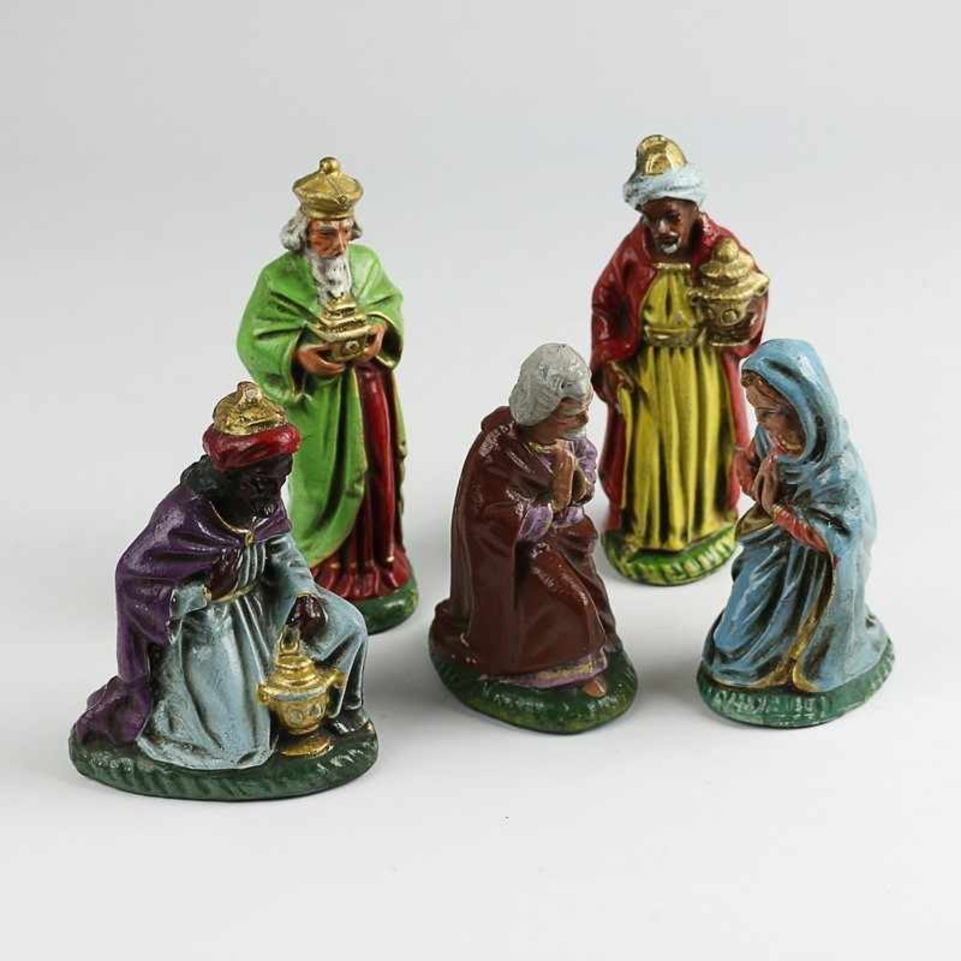 Krippenfiguren Kunstmasse/Pappmaché, Maria, Josef u. die Heiligen drei Könige, polychrom staff.,
