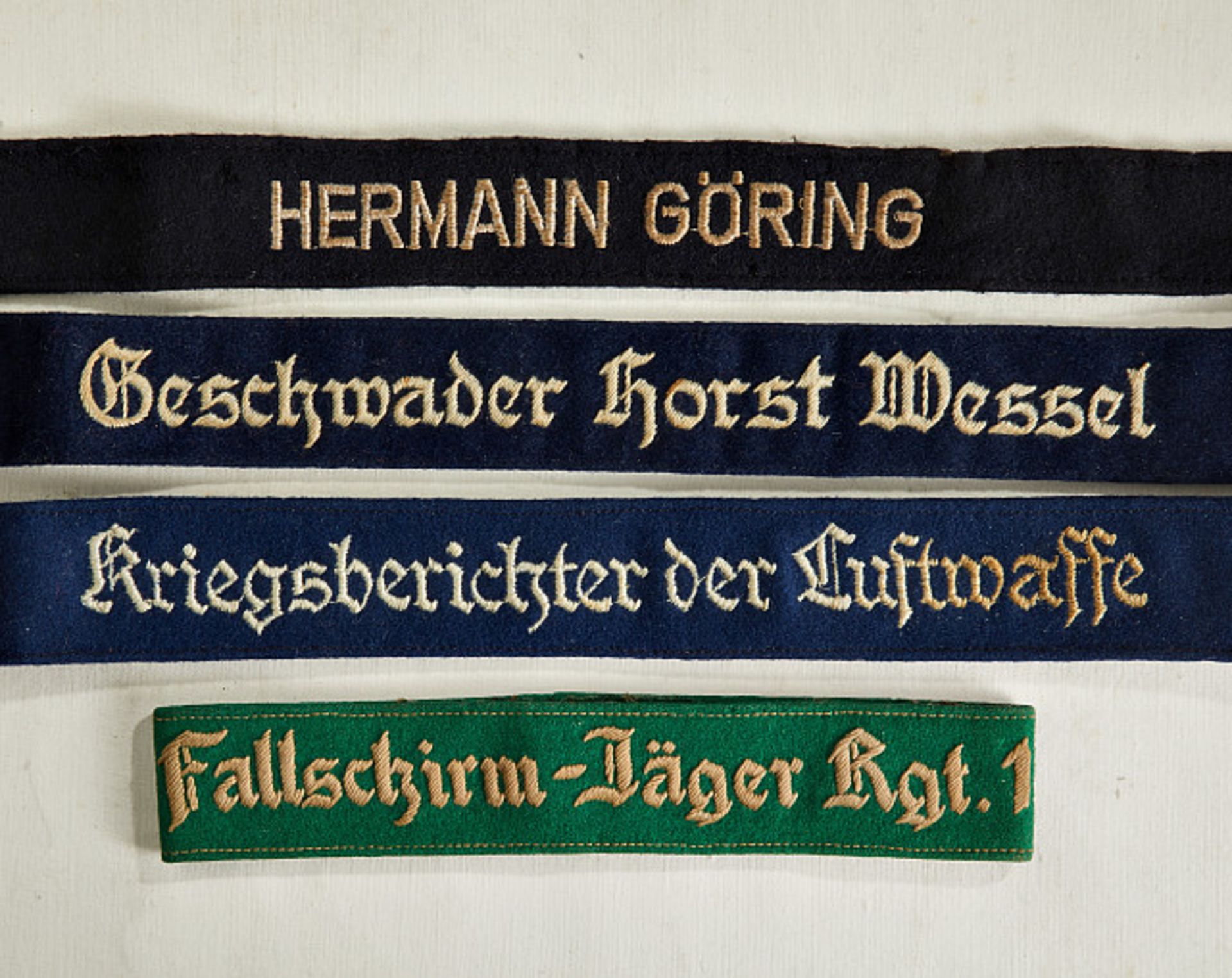 Deutsches Reich 1933 - 1945 - Luftwaffe - Fallschirmjäger : Ärmelband des Fallschirm - Jäger - Reg.1
