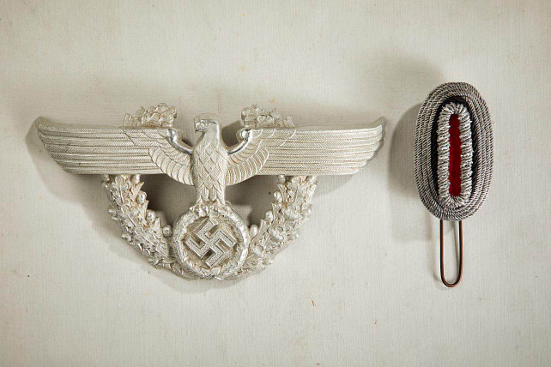Deutsches Reich 1933 - 1945 - Polizei : Police Shako Hat Devices. Police Shako Hat Devices. Lot