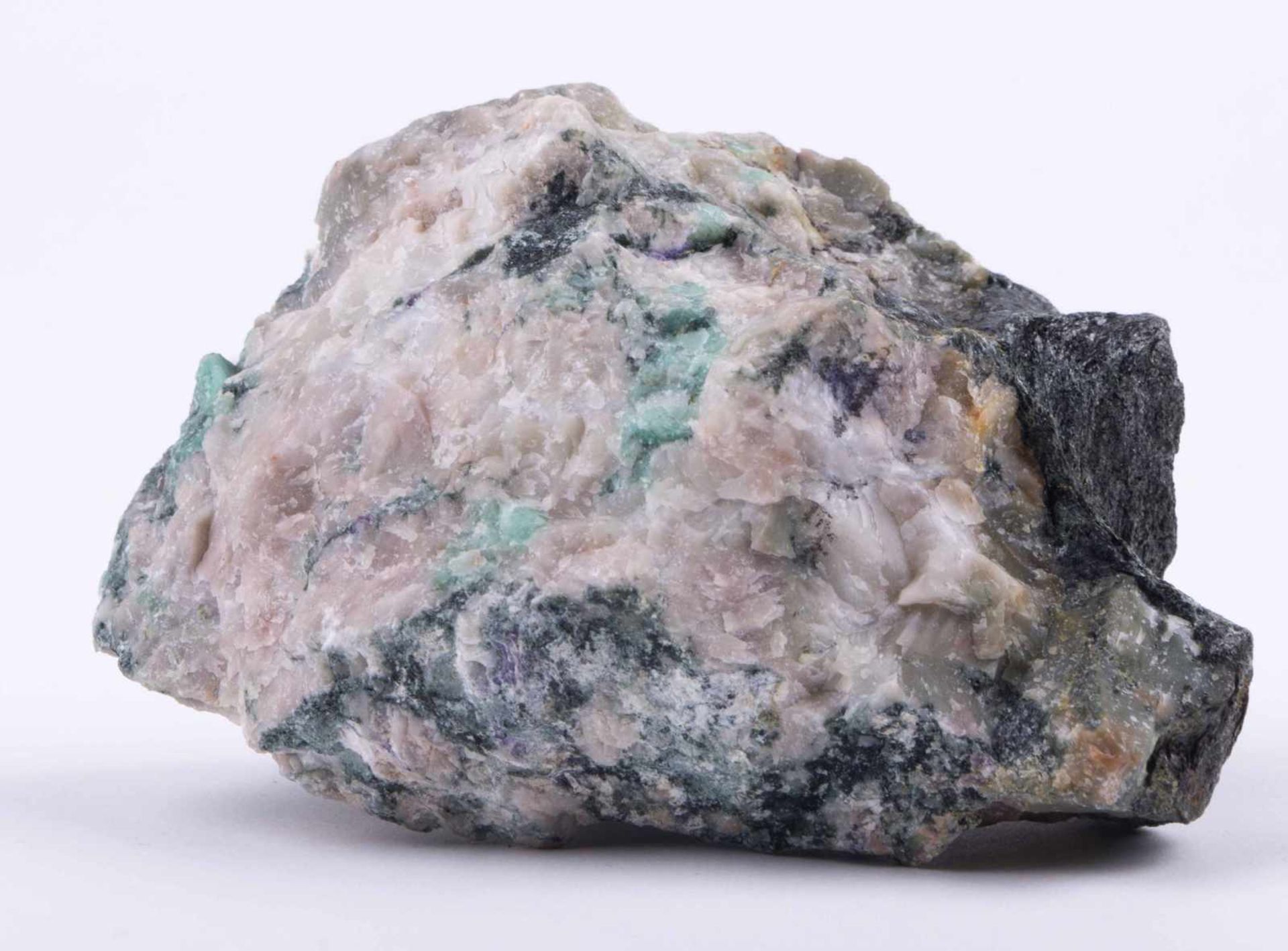 Smaragd im Muttergestein Kolumbien / Emerald in parent rock, Colombia - Smaragd in [...]