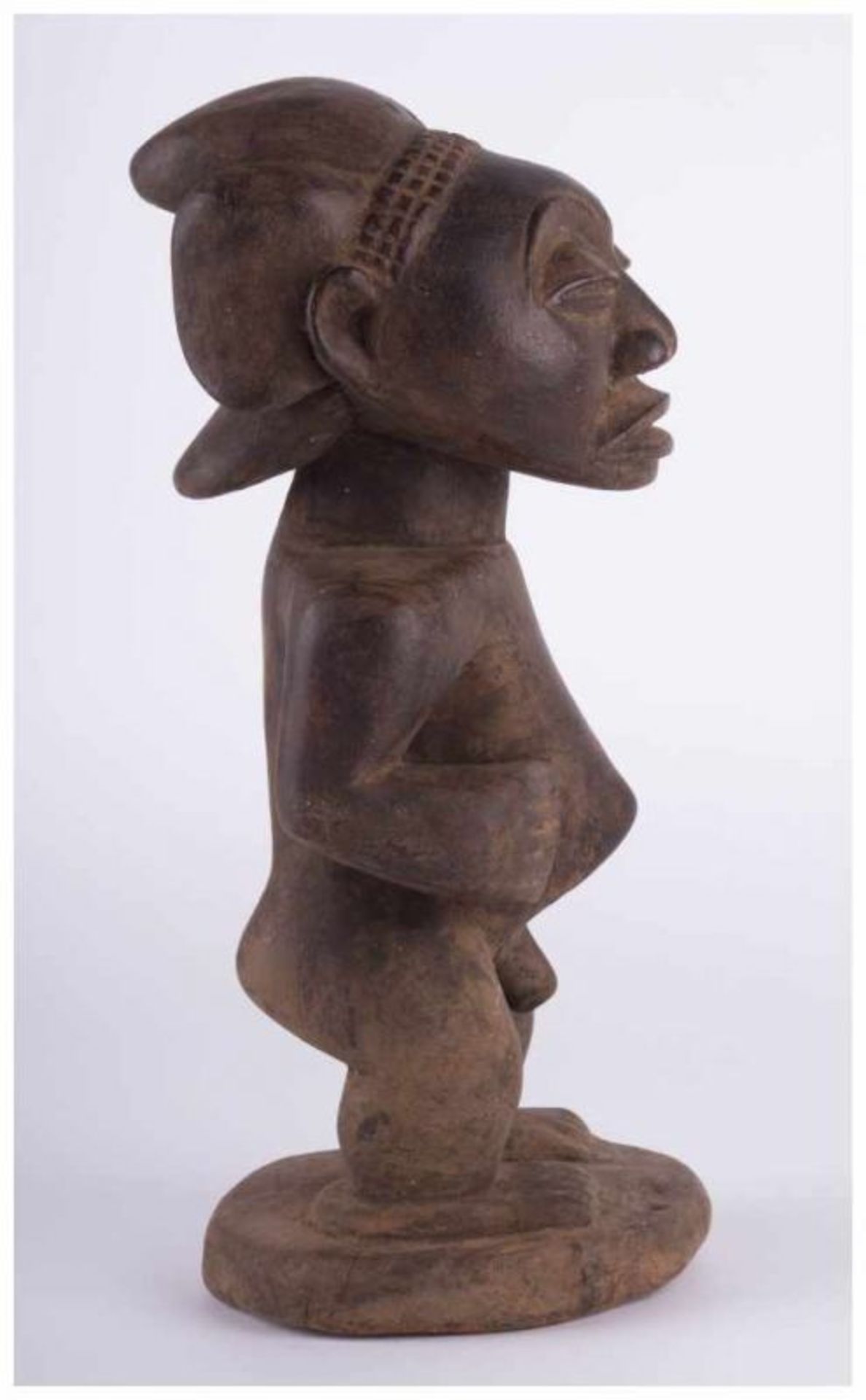 Luba Figur Zaire - Holz, H: 36,5 cm - Provenienz: Alte Diplomaten-Sammlung - - [...] - Bild 3 aus 8