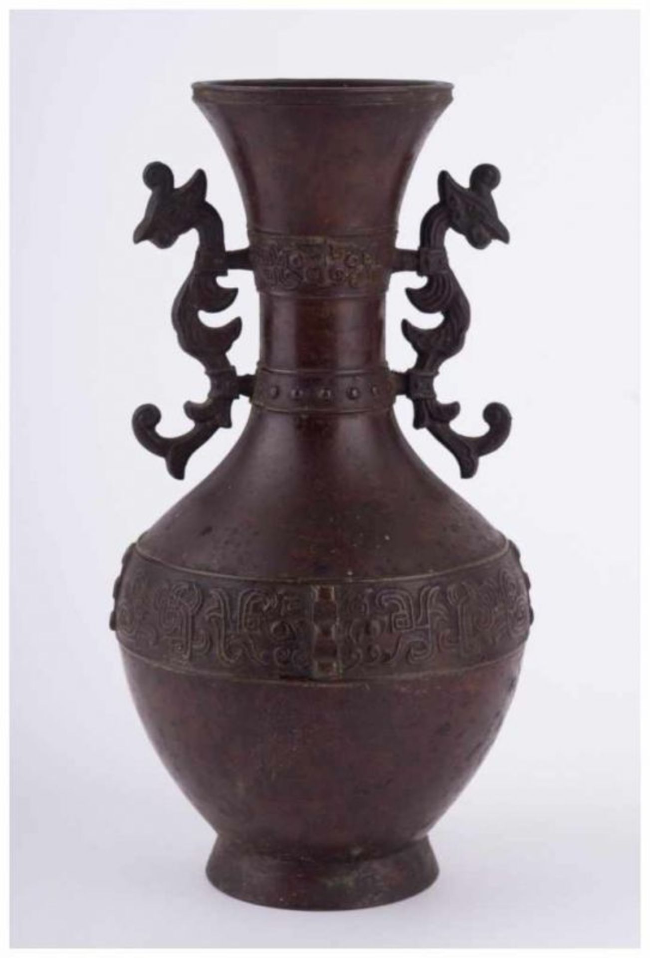 asiatische Vase 19./20. Jhd. / Asian vase, 19th/20th century - Bronze, mit [...] - Image 2 of 8