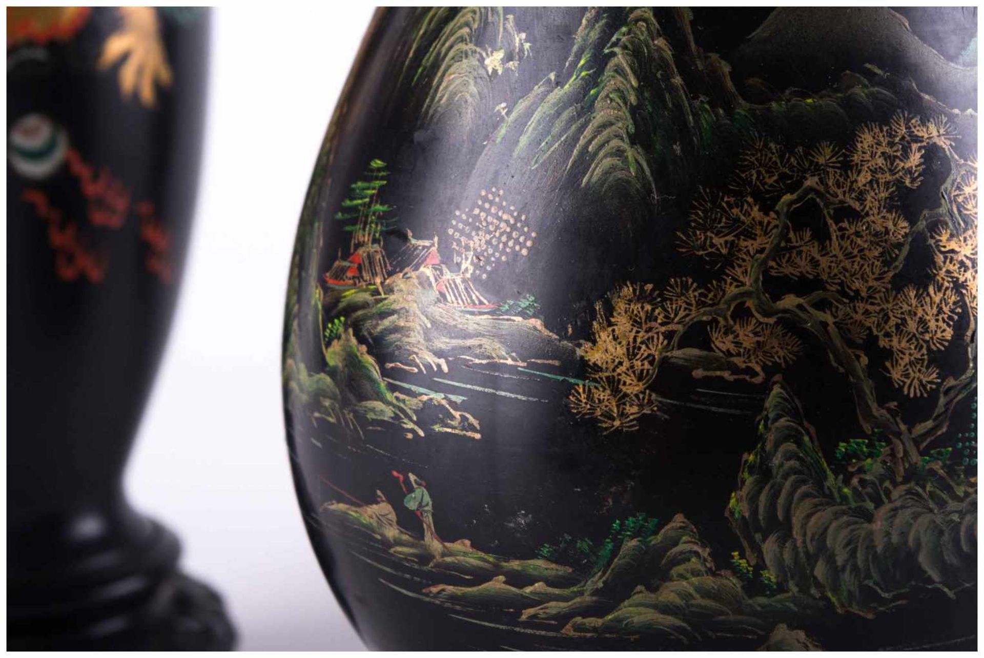 Konvolut Lackvasen China 19./20. Jhd. / Group of lacquer vases, China 19th/20th [...] - Bild 4 aus 4