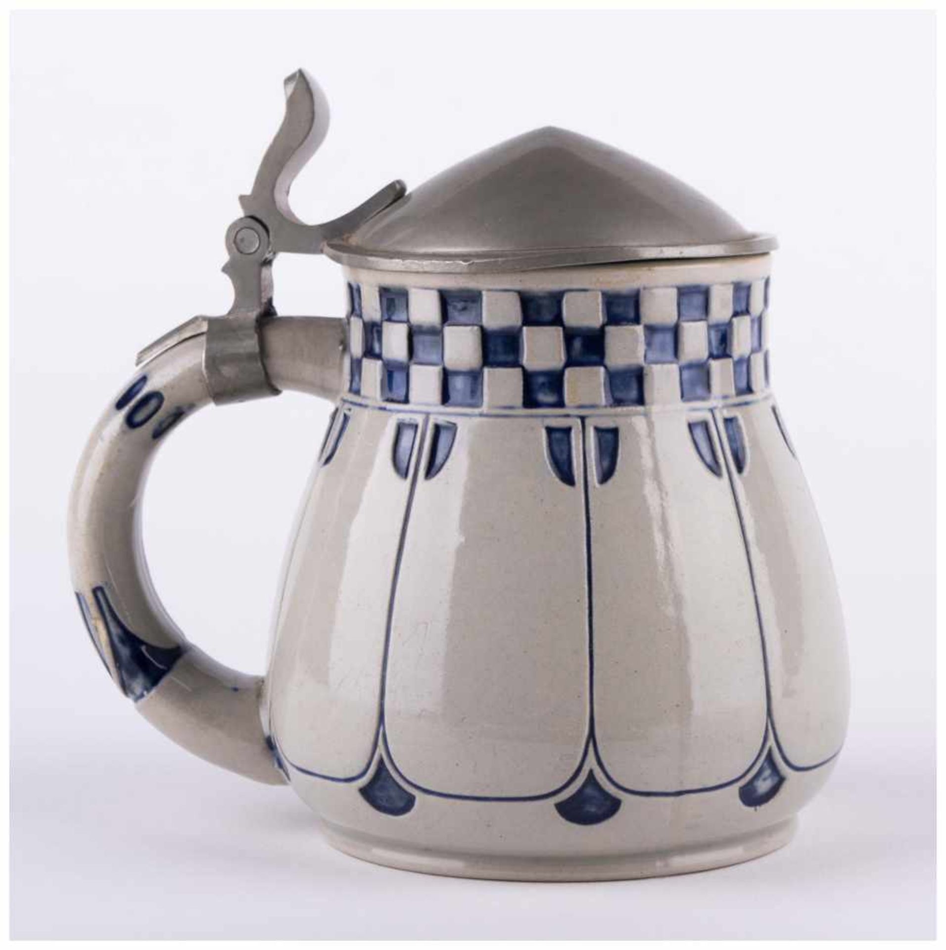 Bierkrug Höhr-Grenzhausen / Beer tankard - 0,5 L, umlaufend verziert, mit [...]