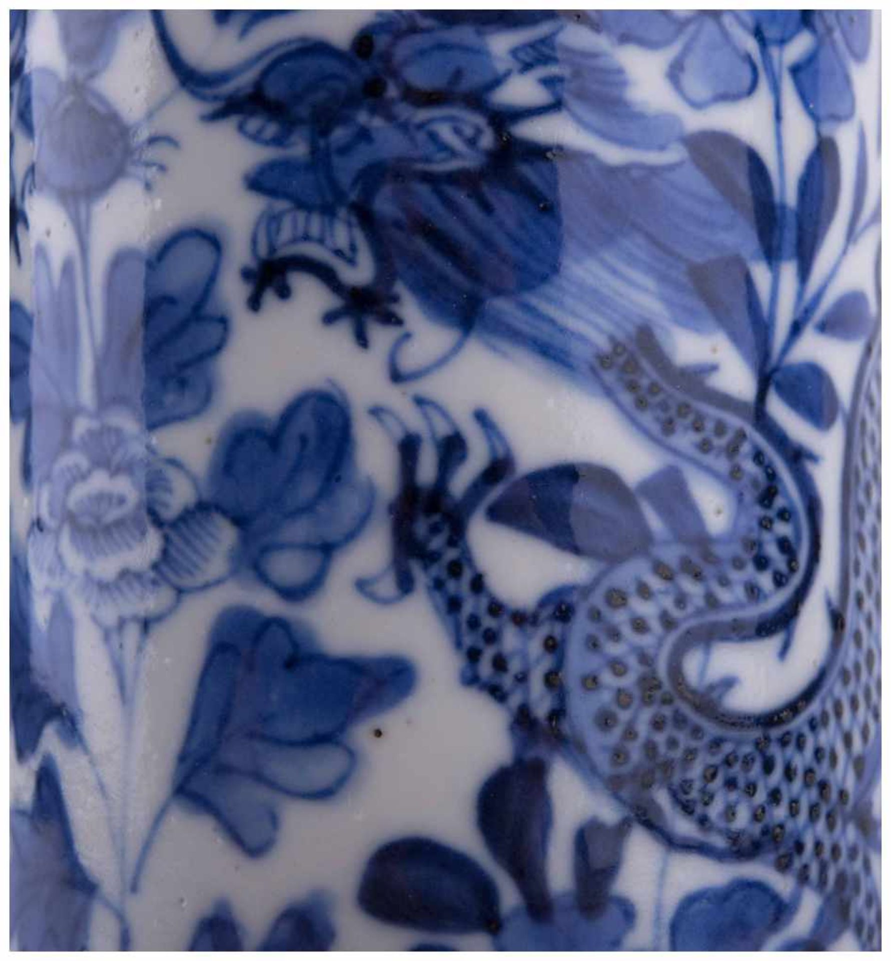 Stangenvase China 19./20. Jhd. / Vase, China 19th/20th century - Blau-weiß Malerei [...] - Bild 8 aus 10