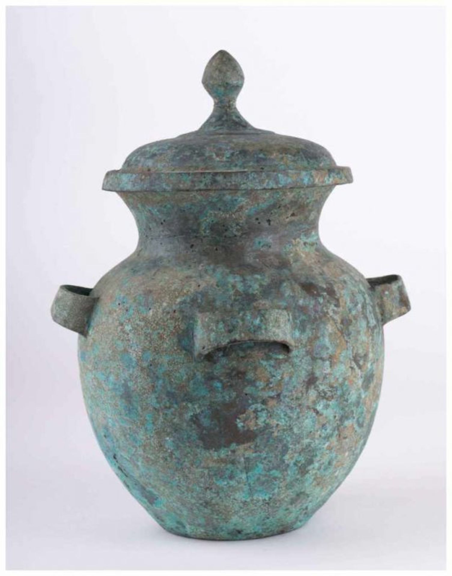 altes Deckelgefäß China / old lidded vessel, China - Bronze, mit seitlichen [...] - Image 2 of 10