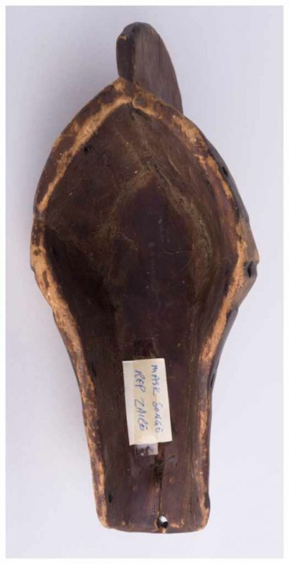 Songe Mask Rep. Zaire - Holz, ca. 26 cm x 11 cm x 12,5 cm - Provenienz: Alte [...] - Bild 4 aus 6