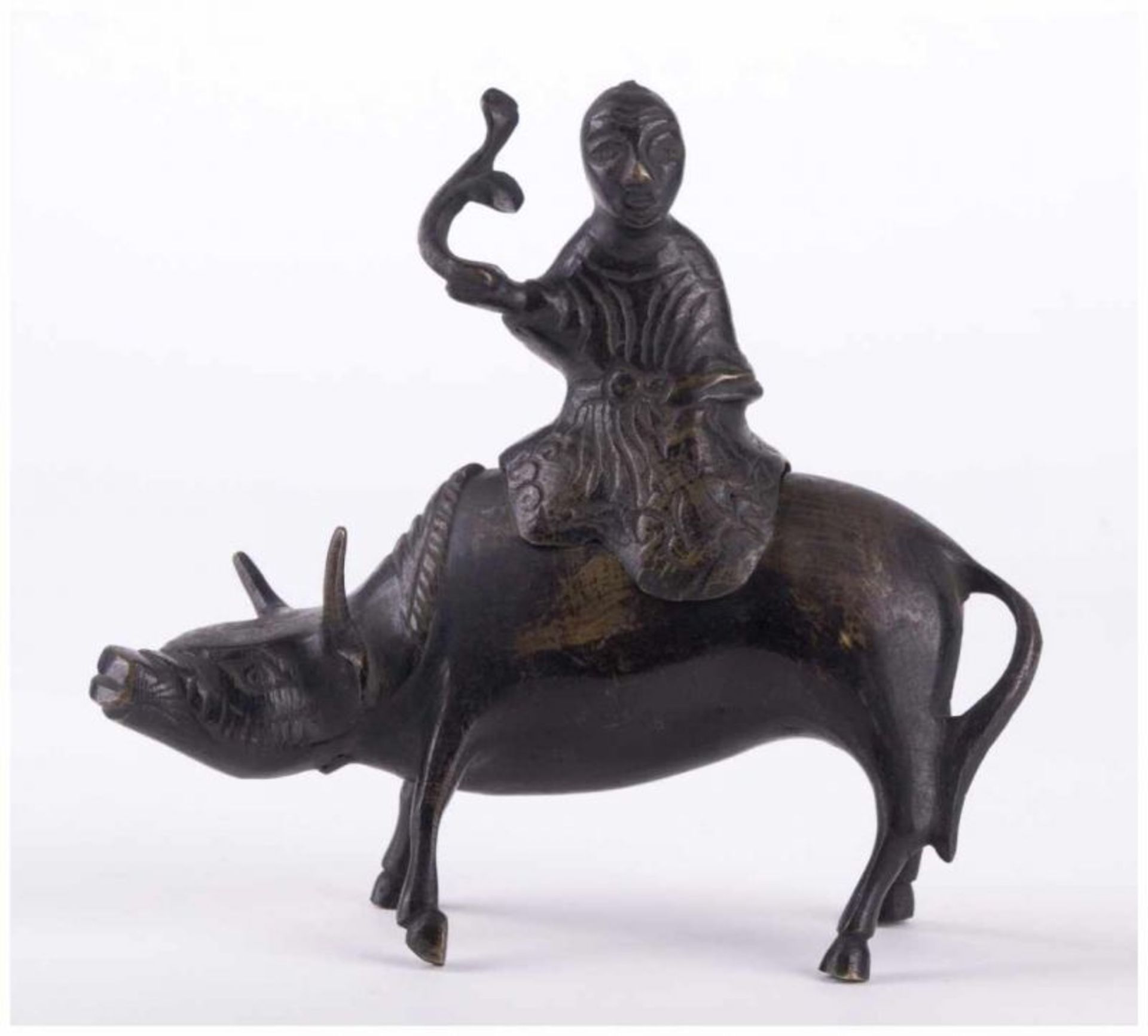 Figur China 19. Jhd. - Bronze, geistlicher auf Büffel reitend, Reiter abnehmbar, [...] - Image 2 of 10