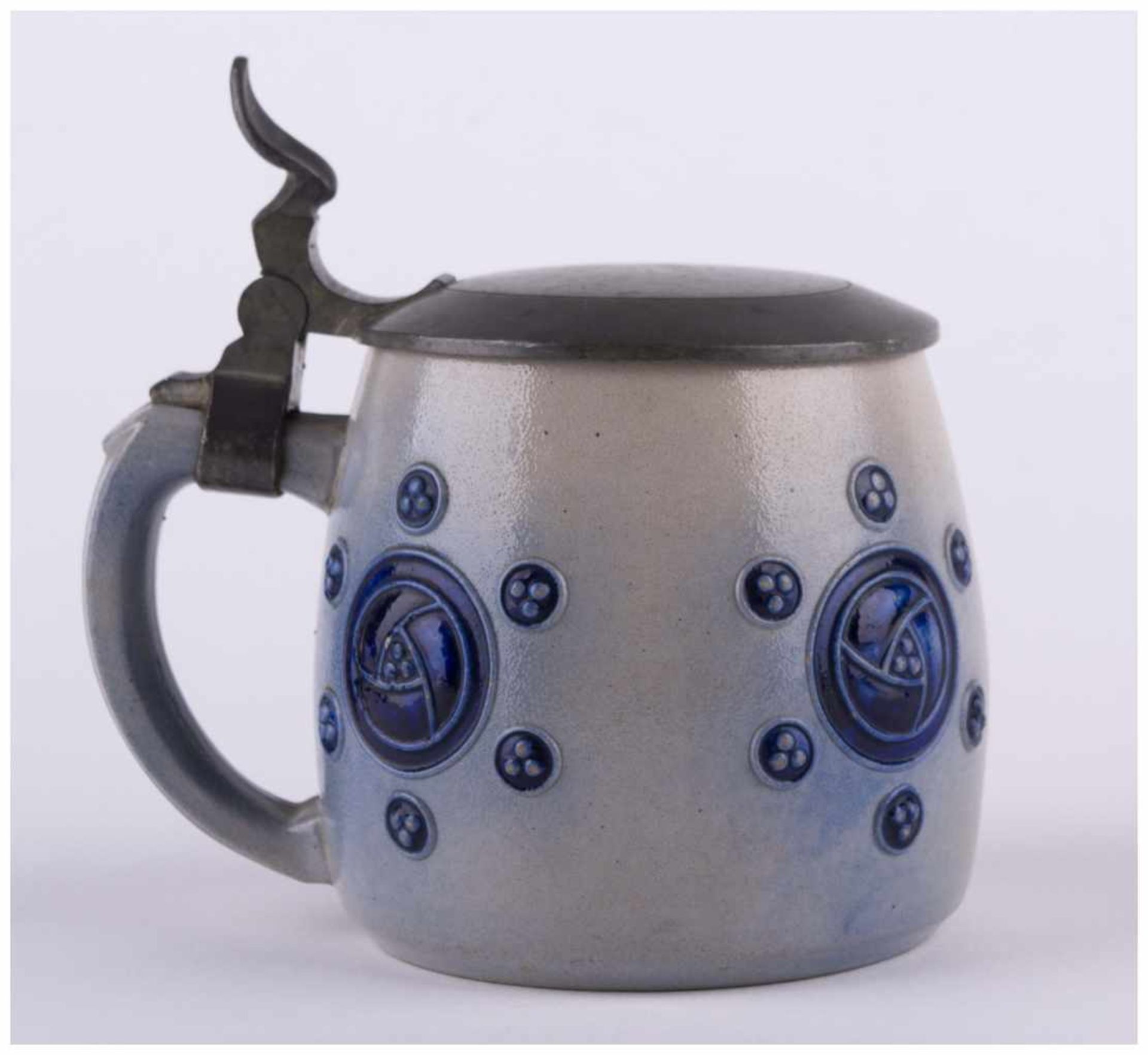 Bierkrug Höhr-Grenzhausen / Beer tankard - 0,5 L, umlaufend verziert, mit [...]