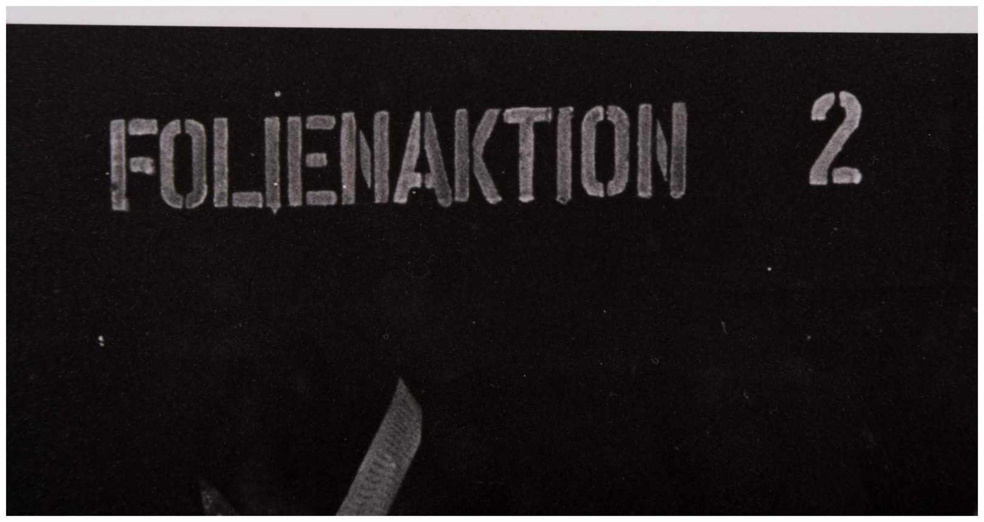 Klaus TOBER (1950-1994) - "Folienaktion 2" - Fotografie, 30,1 cm x 40,4 cm, - [...] - Image 6 of 6