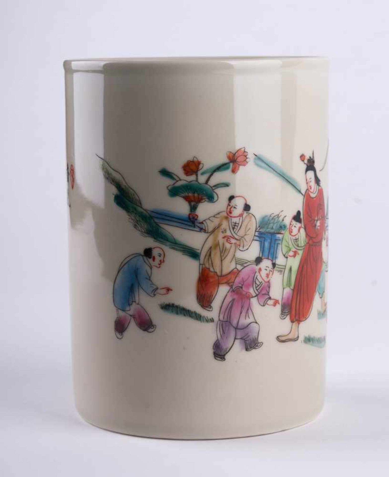 Pinselbecher China 19./20. Jhd. / Brushpot, China 19th/20th century Porzellan, umlaufend fein bemalt - Bild 2 aus 5