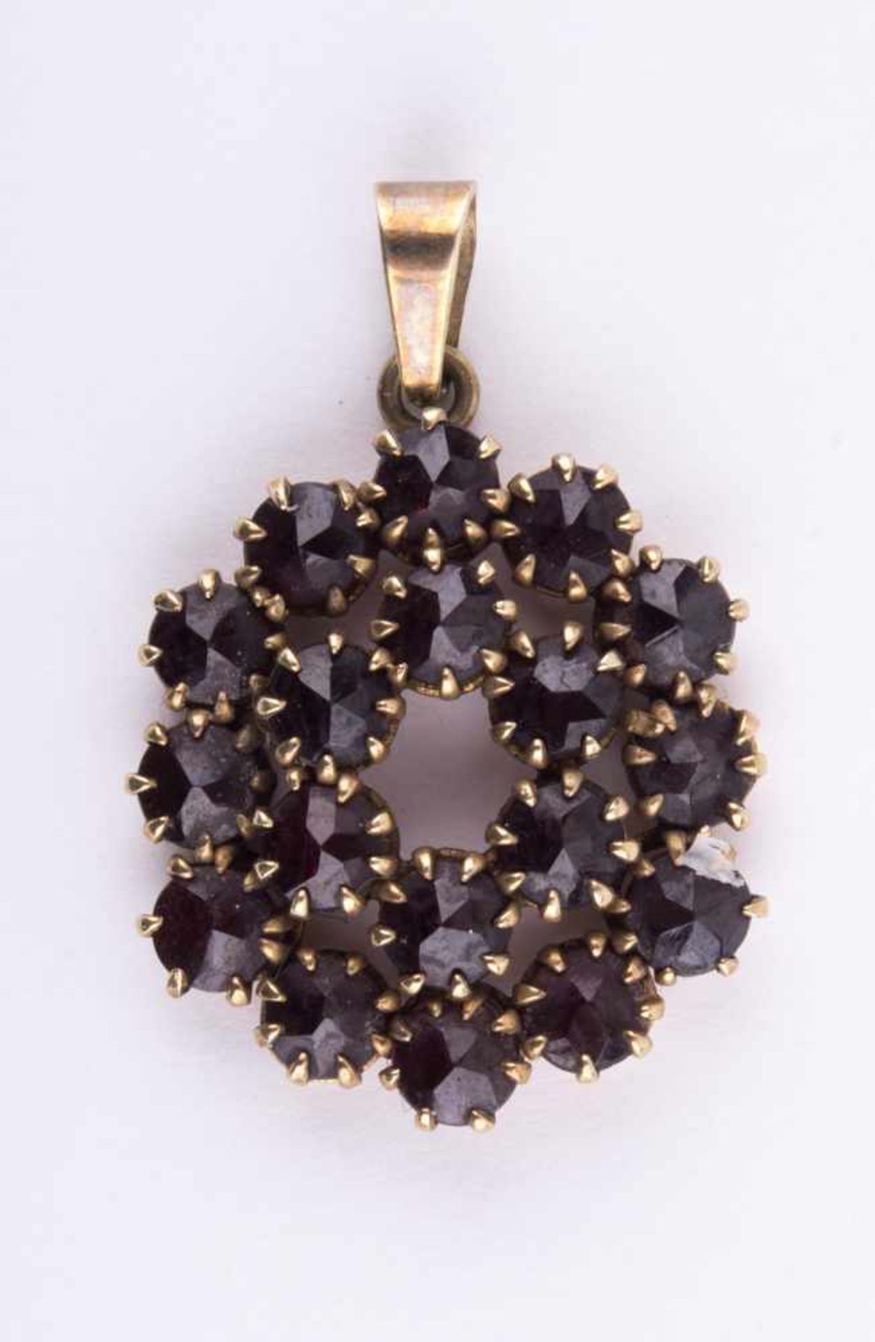 Granatanhänger um 1920 / Garnet gold pendant, about 1920 GG 333/000, ca. 23 mm x 20 mm, - Bild 2 aus 6