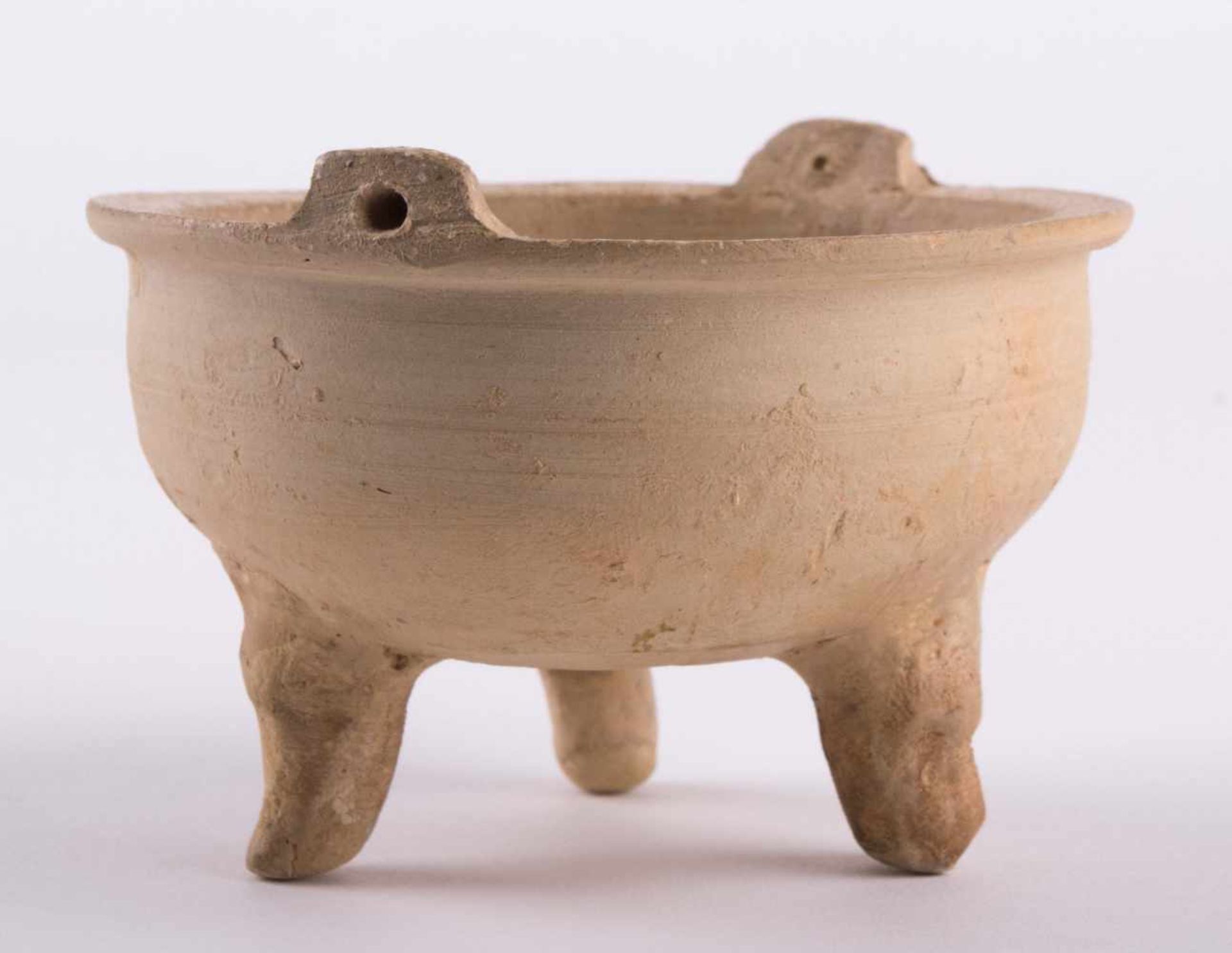 Keramikschale China / Ceramic bowl, China H: 6,3 cm, Ø 10,4 cm height: 6,3 cm, Ø 10,4 cm