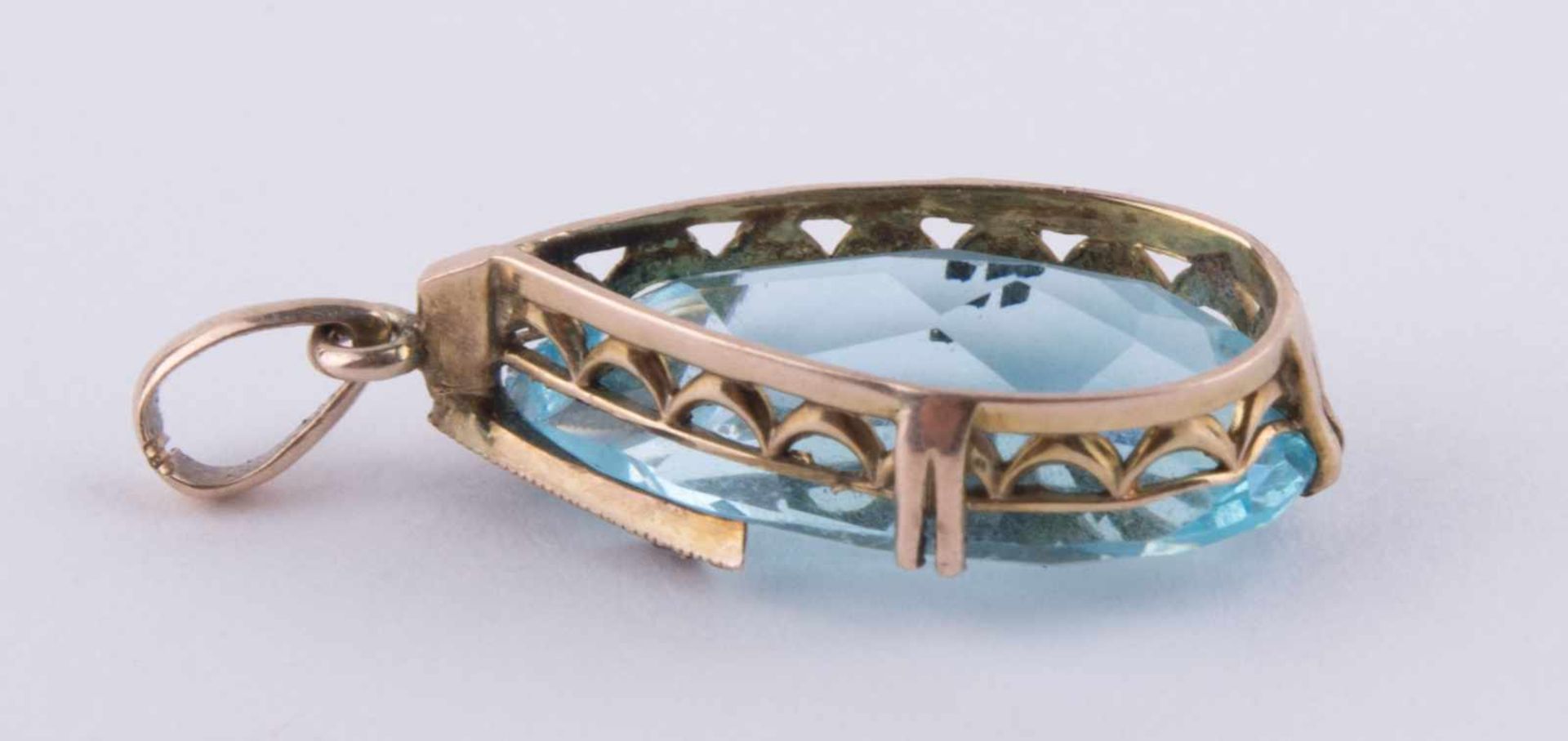 Aquamarin Anhänger / Aquamarine gold pendant GG 585/000, L: ca. 22 mm, Gesamtgewicht ca. 2 g. - Bild 6 aus 7
