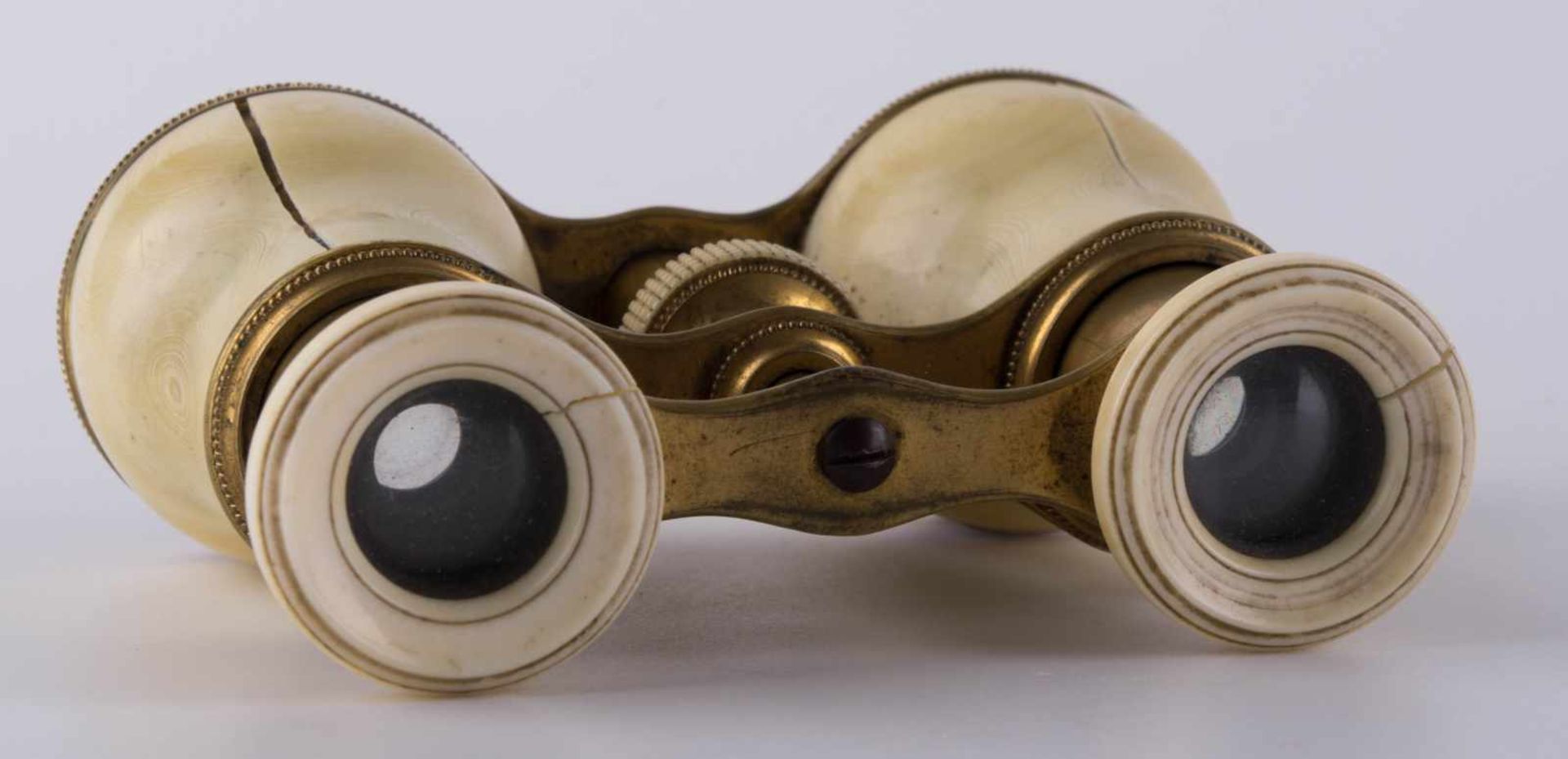 Opernglas um 1900 / Opera glasses, about 1900 ca. 7,8 cm x 10,5 cm - Bild 6 aus 8