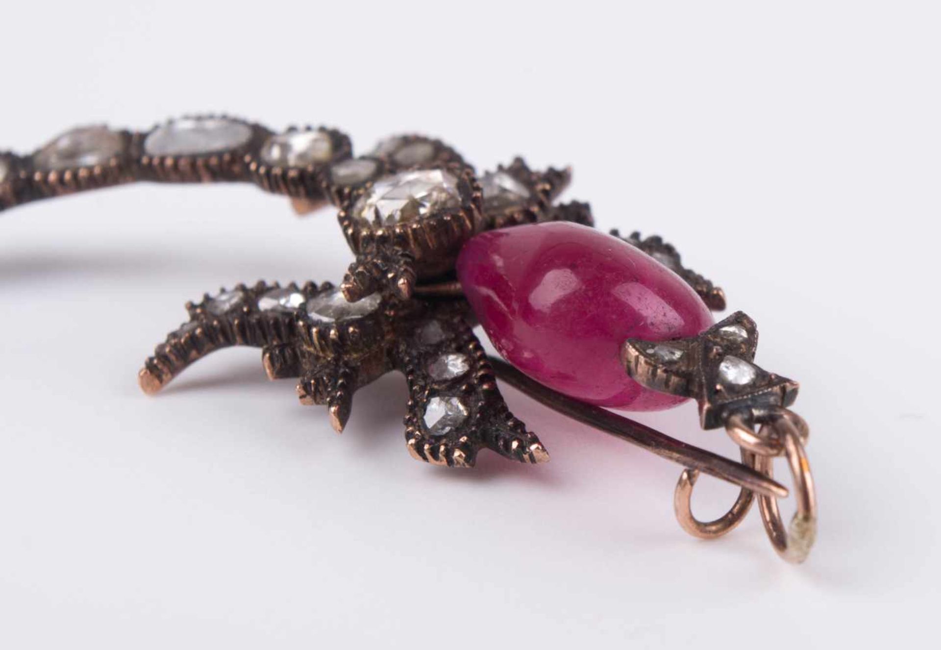 Rubin-Diamantanhänger 1. Hälfte 19. Jhd. / Ruby-diamond pendant, 1st half of the 19th century in - Bild 6 aus 10