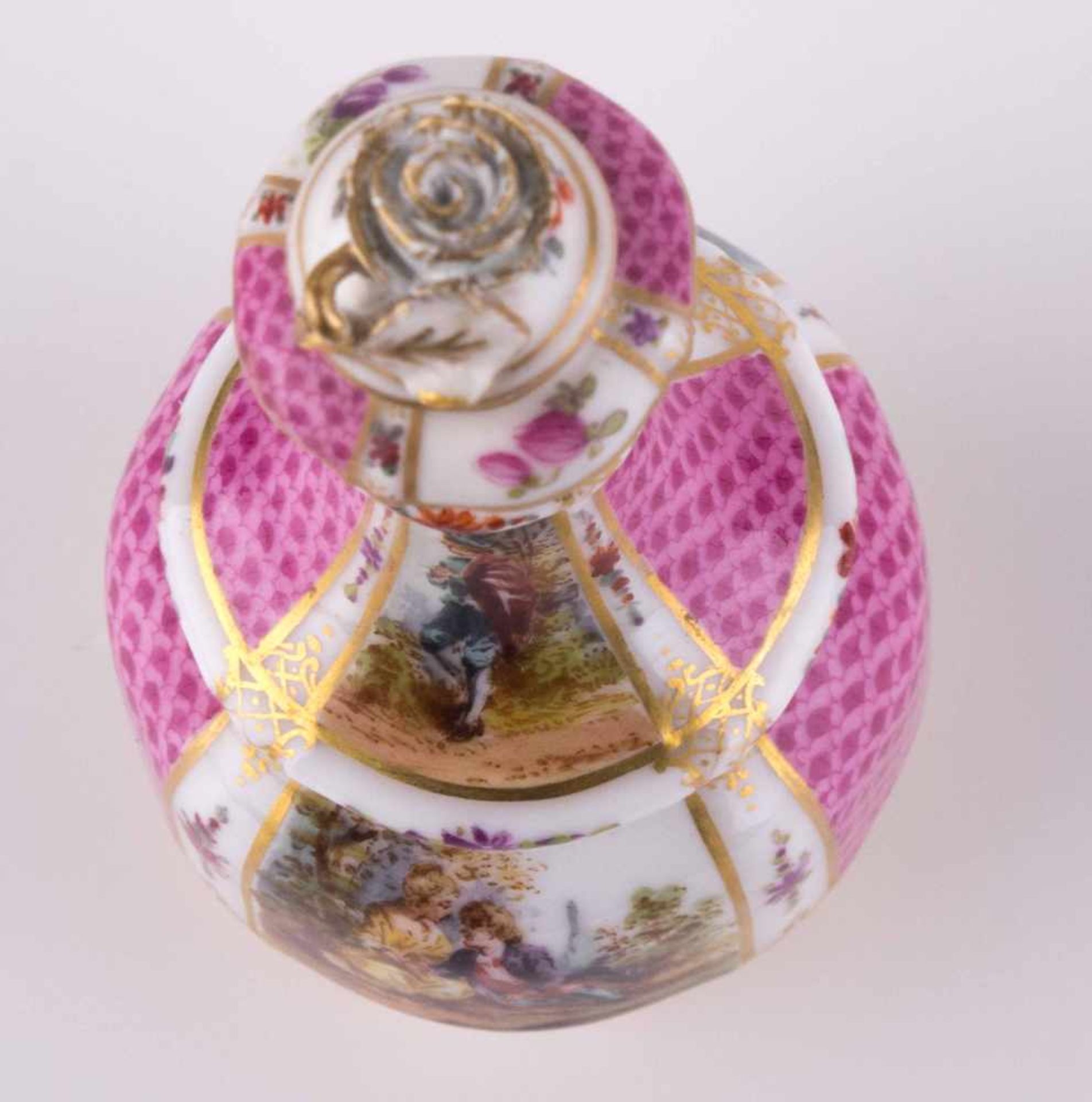 Biedermeier Parfumflakon KPM / Perfume flask, KPM Vorder- und rückseitig bemalt mit Watteau- - Bild 9 aus 11