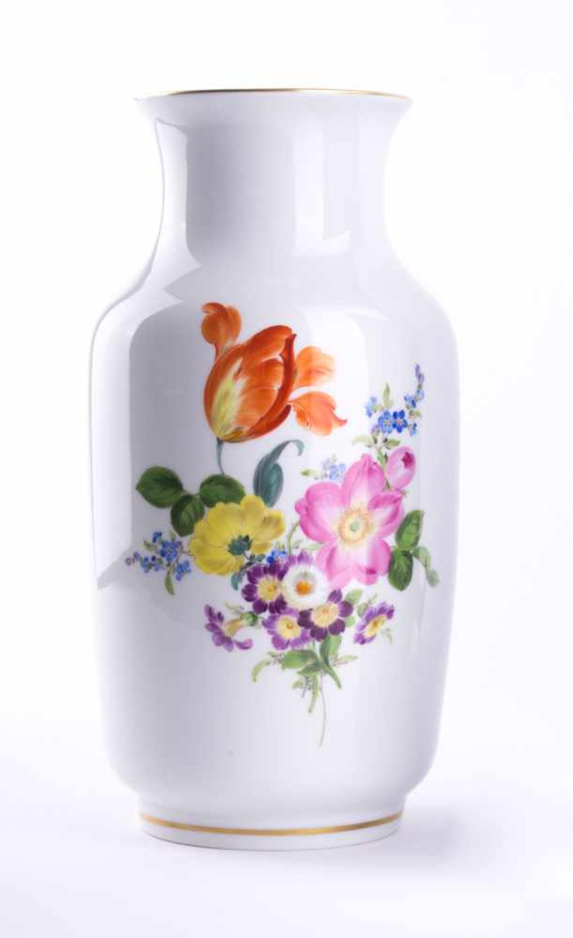 Vase Meissen Blumendekor, Goldrand, unten drei Schleifstriche und blaue Schwertermarke, H: 29,7 cm