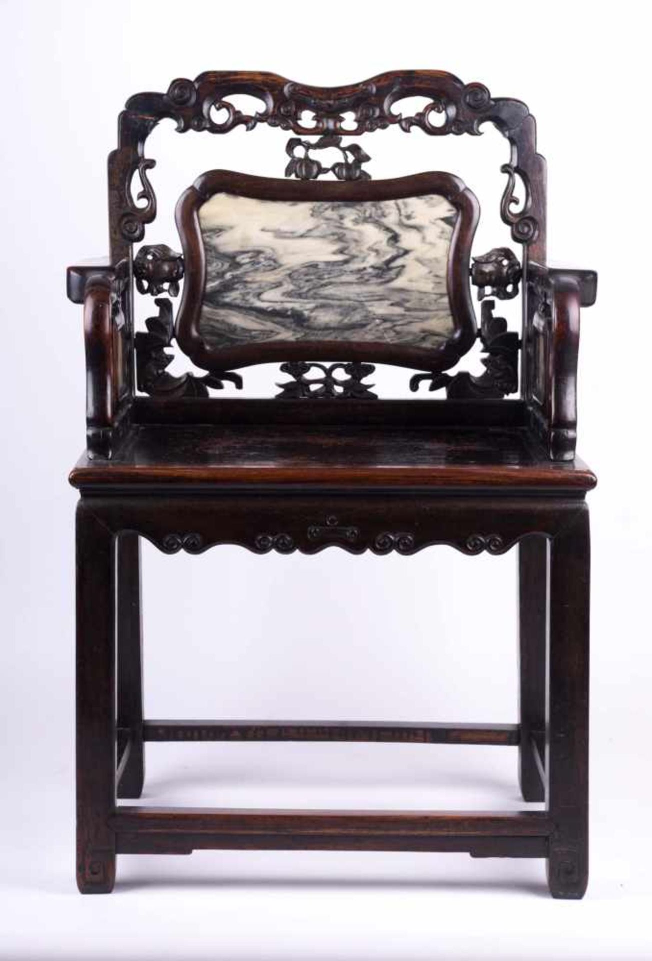 Stuhl China 19. Jhd. / Chair, China 19th century schweres Holz, in Arm- und Rückenlehne sind - Bild 2 aus 4