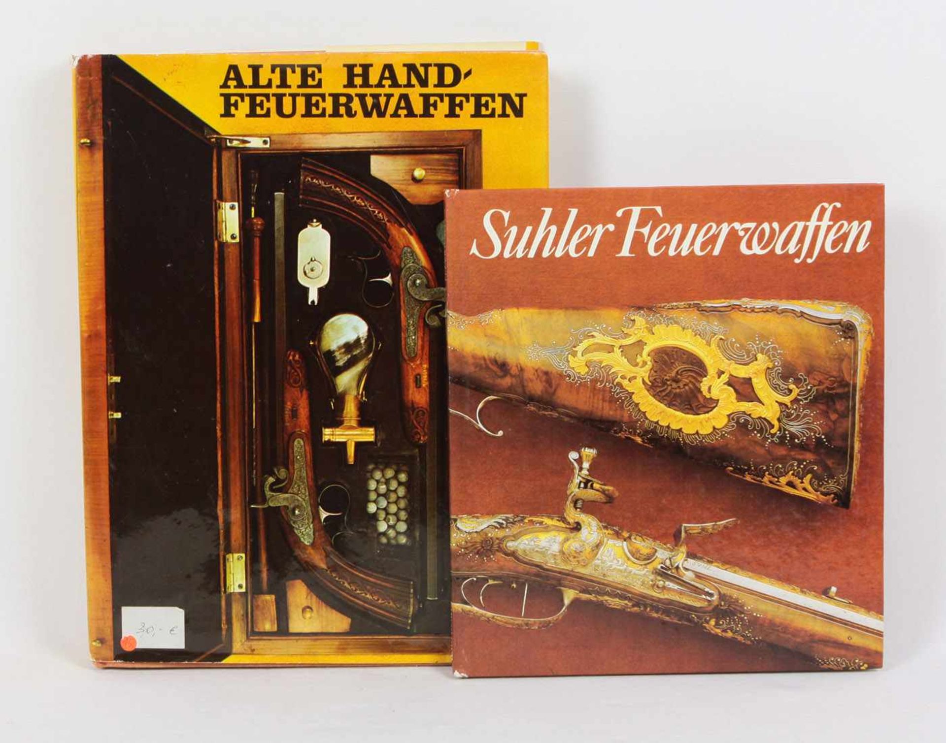 Alte Handfeuerwaffen u.a. 2 Bücher, mit *Alte Handfeuerwaffen* von Jan Durdik u.a., 247 S. m. zahlr.