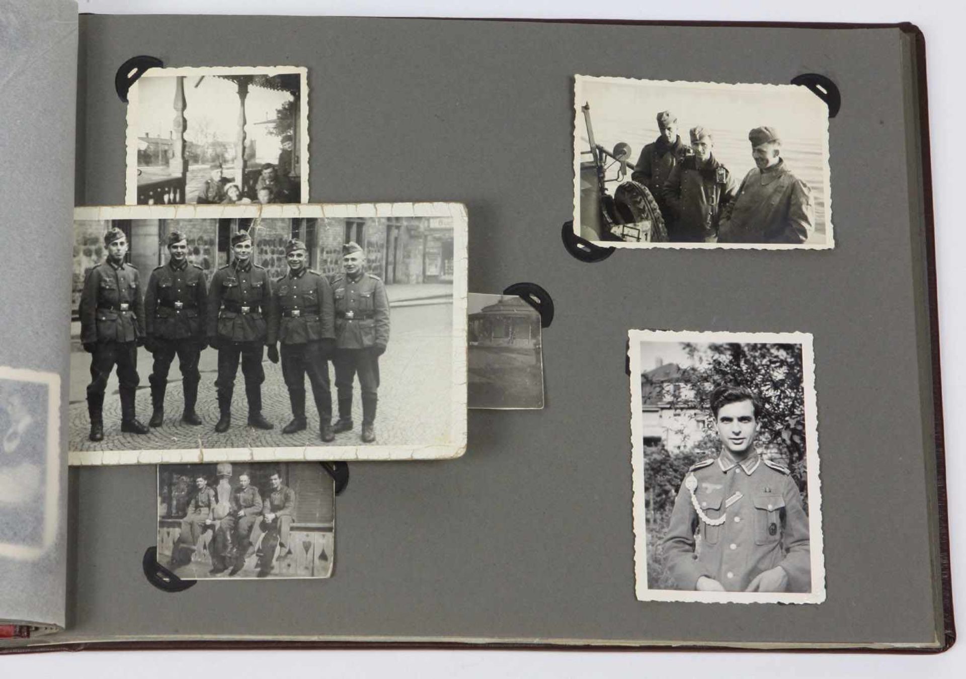 Photoalbum Militär II.WK Konvolut von 63 überwiegend in Fotoecken montierten sowie 17 lose - Bild 2 aus 3