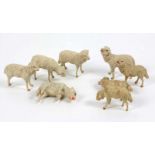 Posten Schafe Masse, Posten von 8 verschieden ausgeführten Schafen, H ca. 3,5 bis 5 cm, 5 besch.,