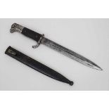Ausgehbayonett / A Bayonet, 3. Reich Material: Metall und Griffschalen aus Bakelit,Länge: 35 cm,
