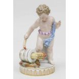 Putto mit Lunte / A Boy With A Fuze, Meissen, ca. 1860 Material: Porzellan, bemalt und glasiert,