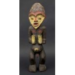 Männliche Ahnenfigur / A Male Ancestor's Figurine, Mambila, Kamerun Material: Holz, mit schöner