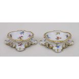 Paar Gewürzschälchen / A Pair Of Open Salts, Meissen, um 1880 Material: Porzellan, dezent bemalt,