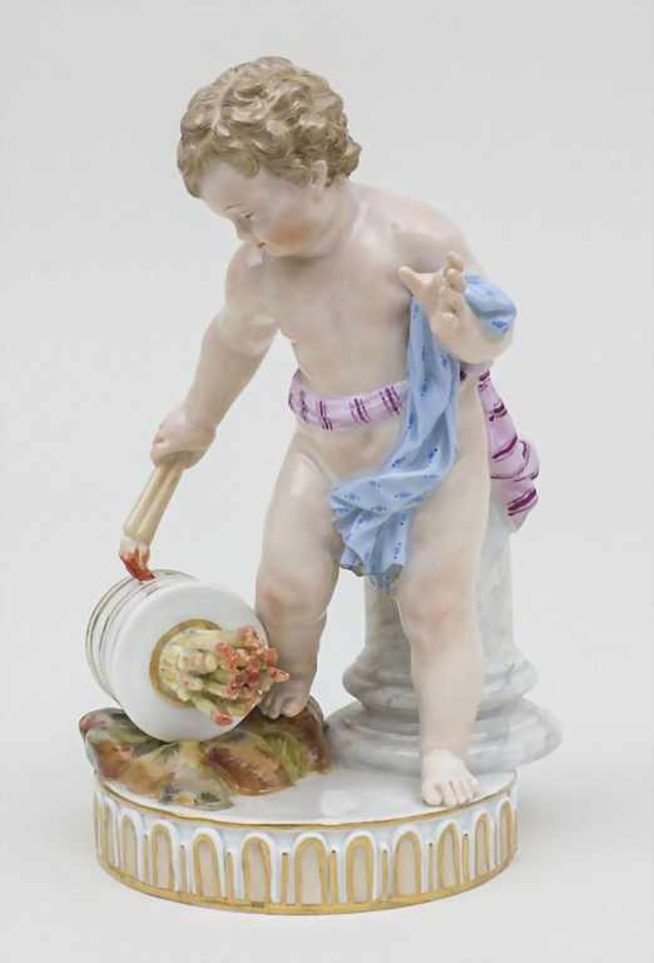 Putto mit Lunte / A Boy With A Fuze, Meissen, ca. 1860 Material: Porzellan, bemalt und glasiert, - Bild 2 aus 5